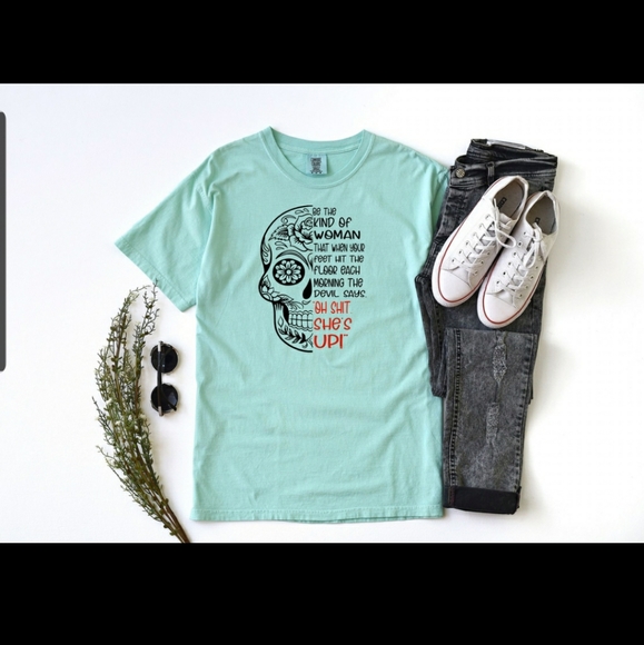 High quality tee shirt for wom. graphic skull with - Picture 1 of 1